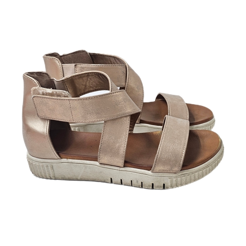MIA Kids Minka Platform Sandals Rose Gold Metallic Girls Size 5